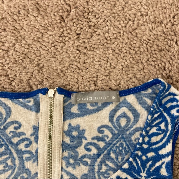 Olivia Moon Women's Top Blue Tank Style, Scoop Neck, Sleeveless Shirt Medium - Picture 3 of 8